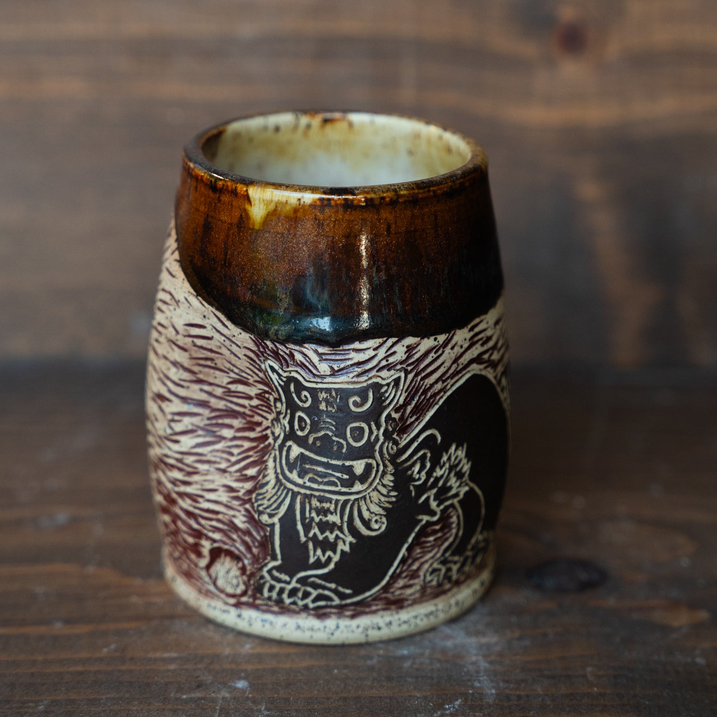 shisa sgraffito & mishima thumb cup