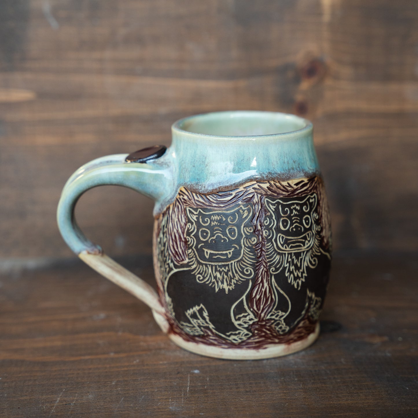 shisa sgraffito & mishima mug