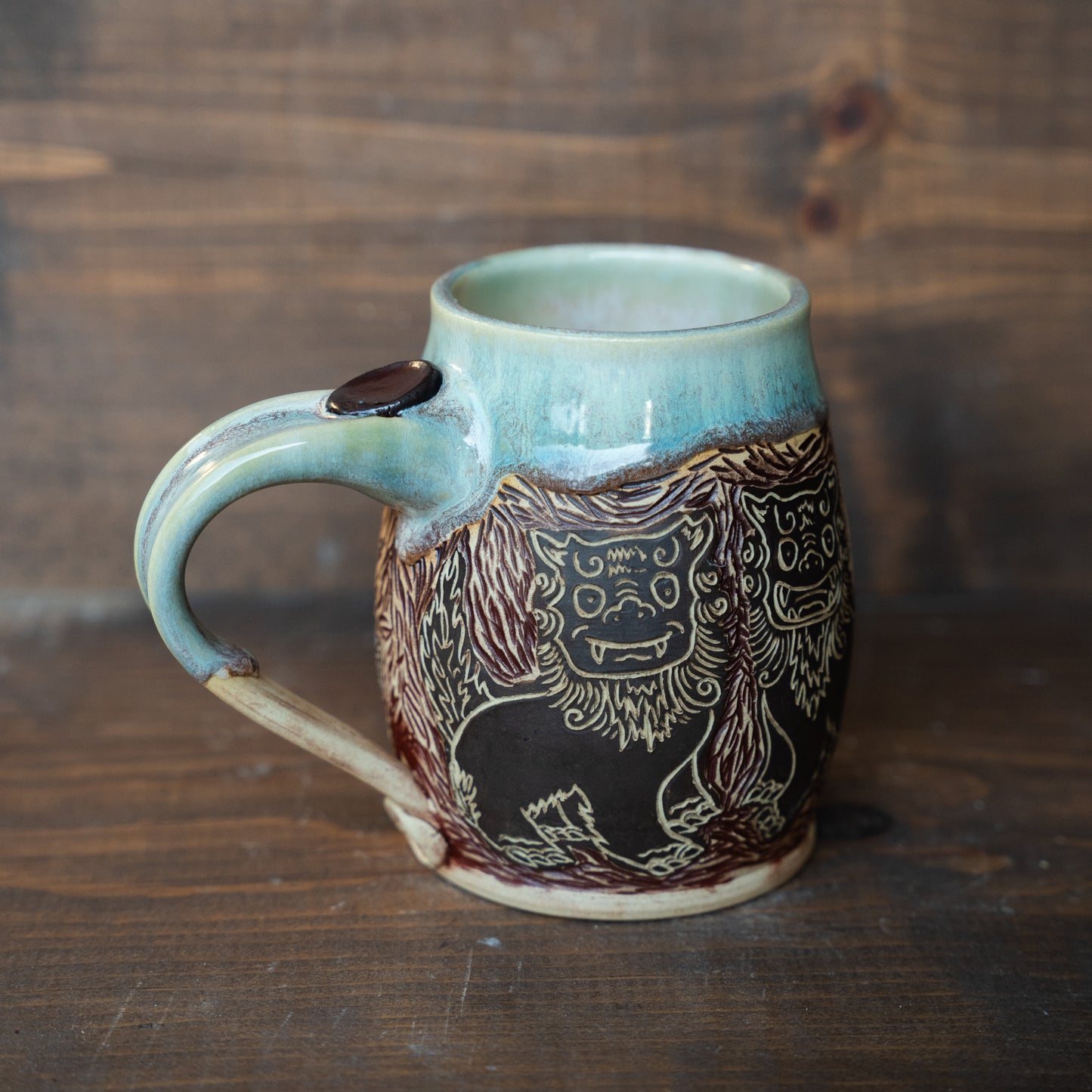 shisa sgraffito & mishima mug